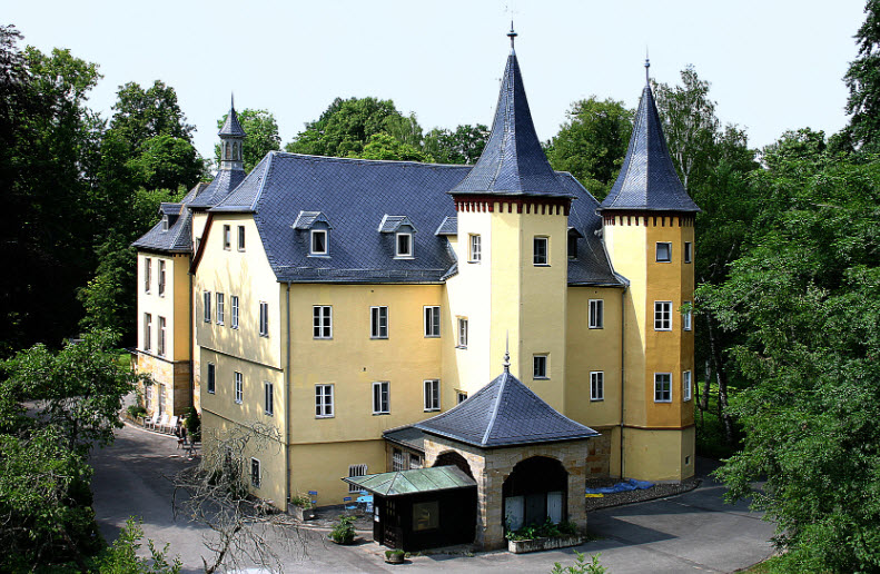 Wohnheim Schloss Neuhof, Germany